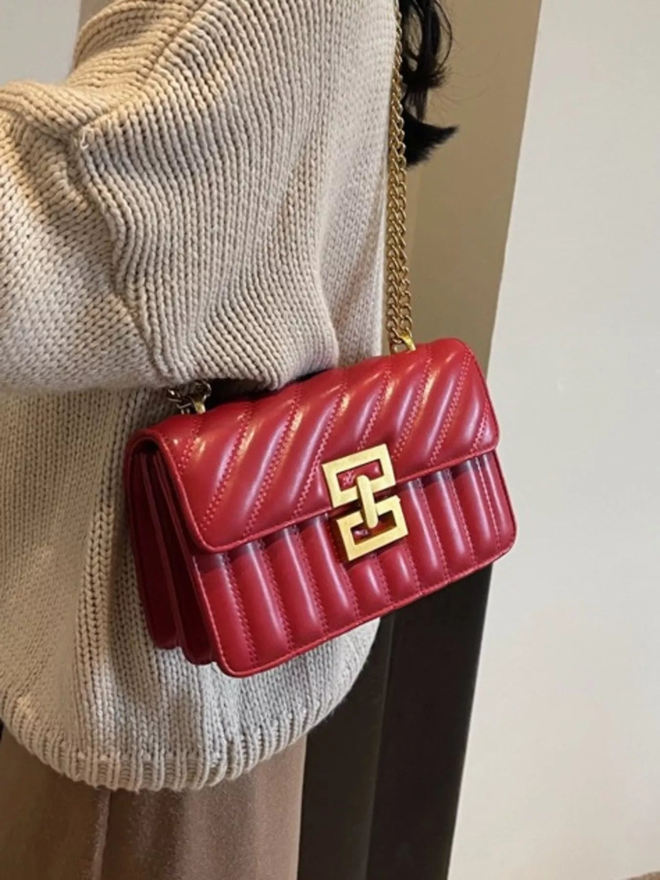 Quilted Flap Chain Crossbody Bag for Women