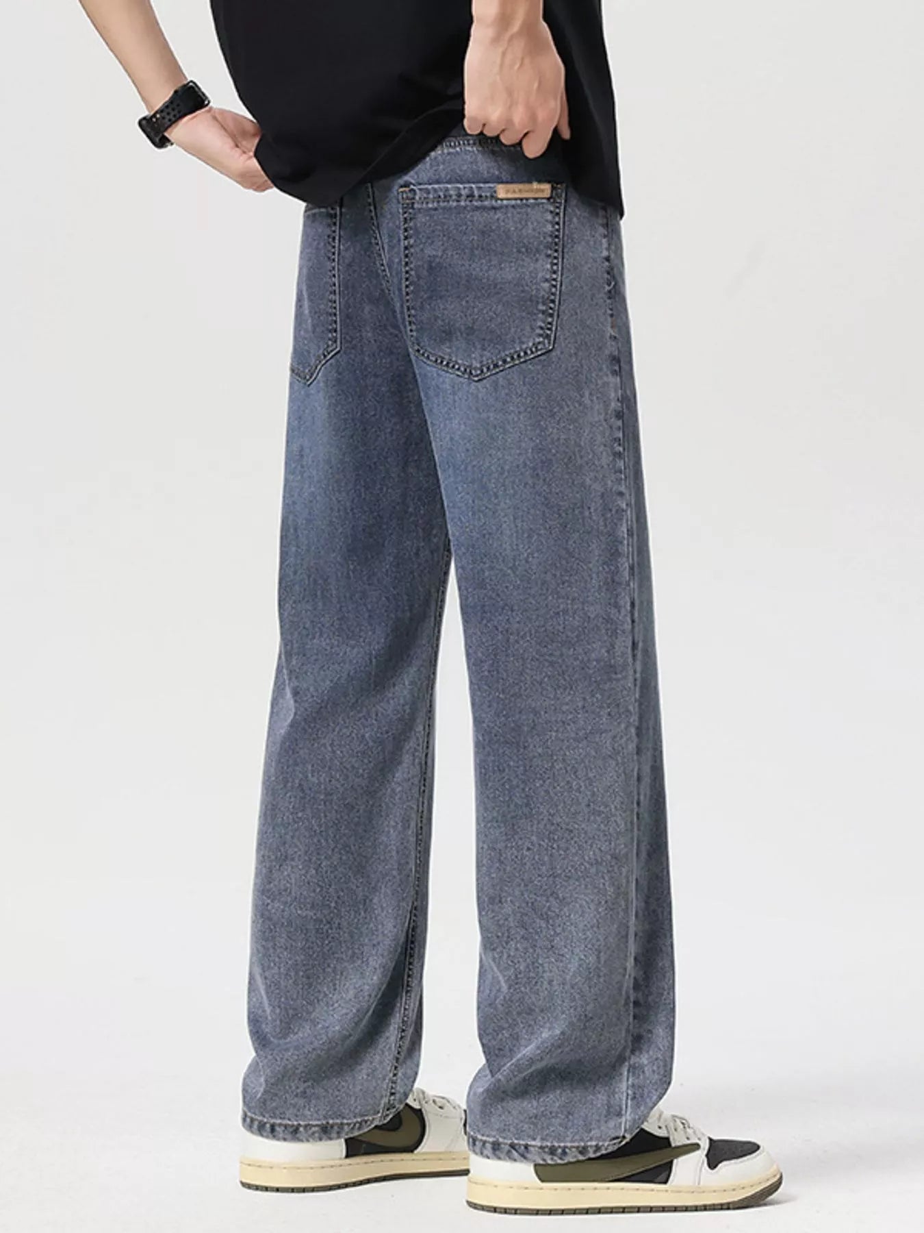 Loose Fit Wash Jeans in Vintage Blue for Men
