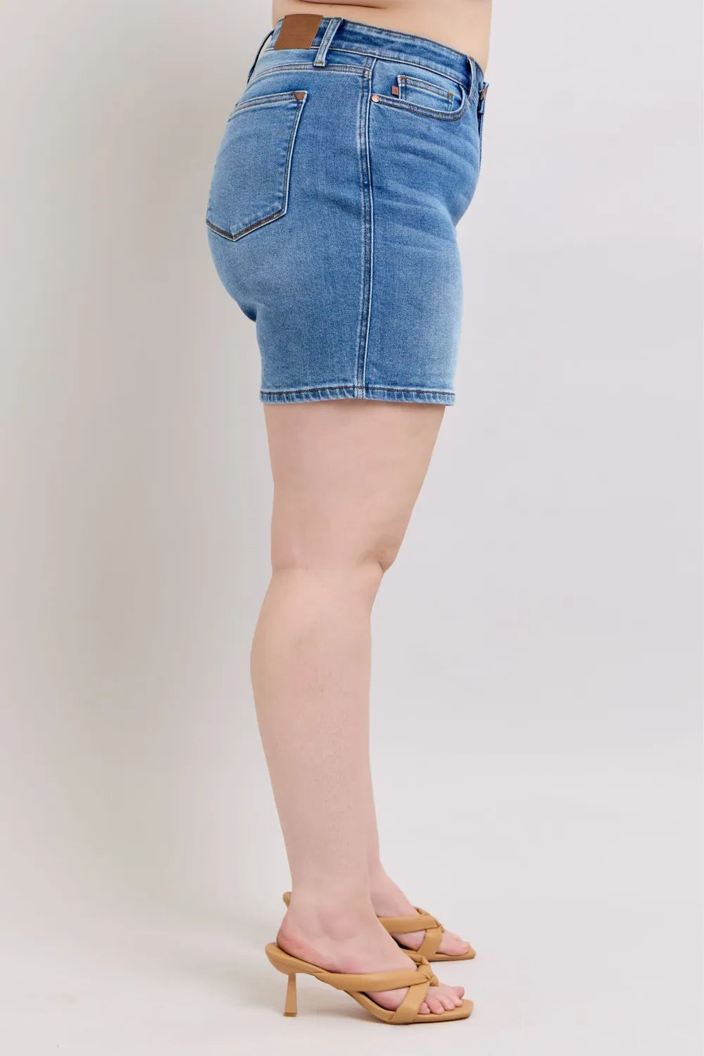 2 Button Denim Shorts with Pockets Plus Size in Medium for Women