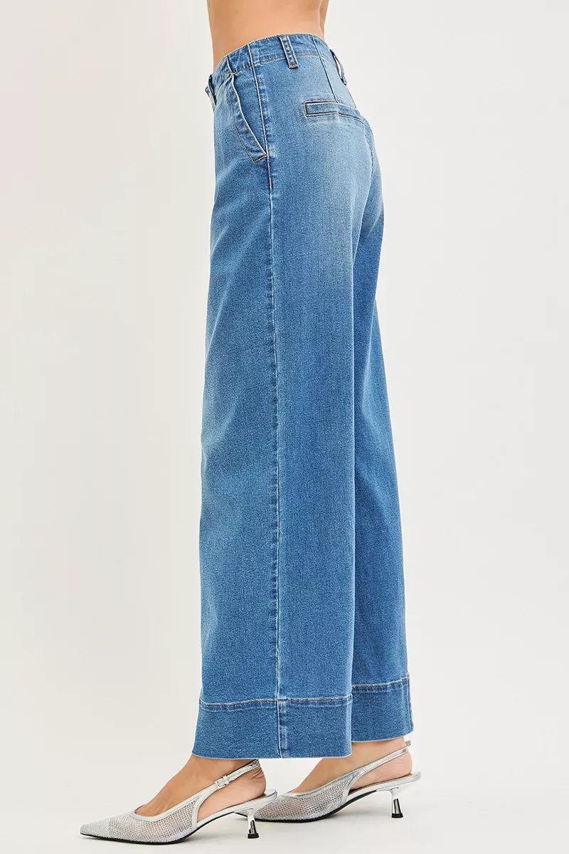 Slouchy Wide Leg Jeans with Pleats in Medium for Women