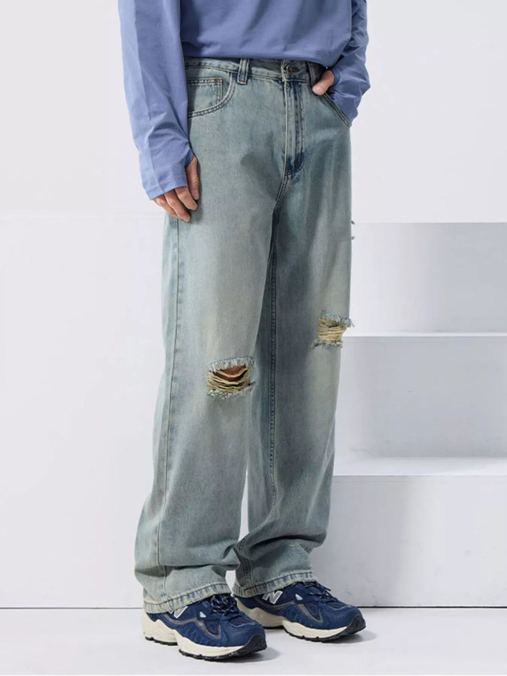 Distressed Wide Leg Jeans in Light Blue for Men