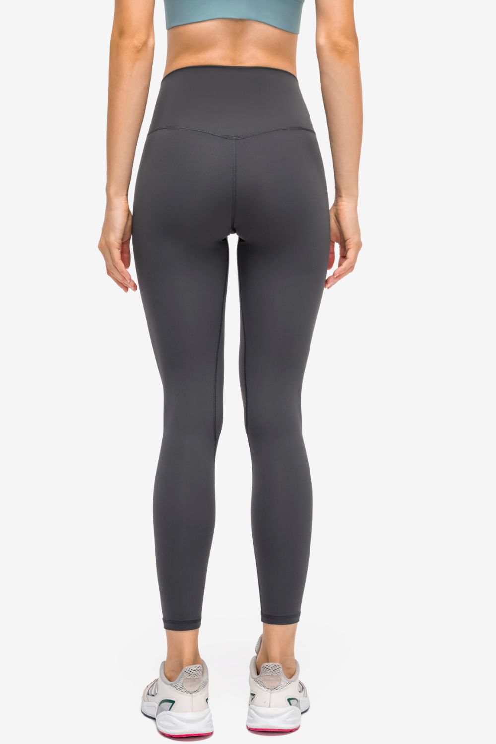 Invisible Pocket Sports Leggings in Black for Women