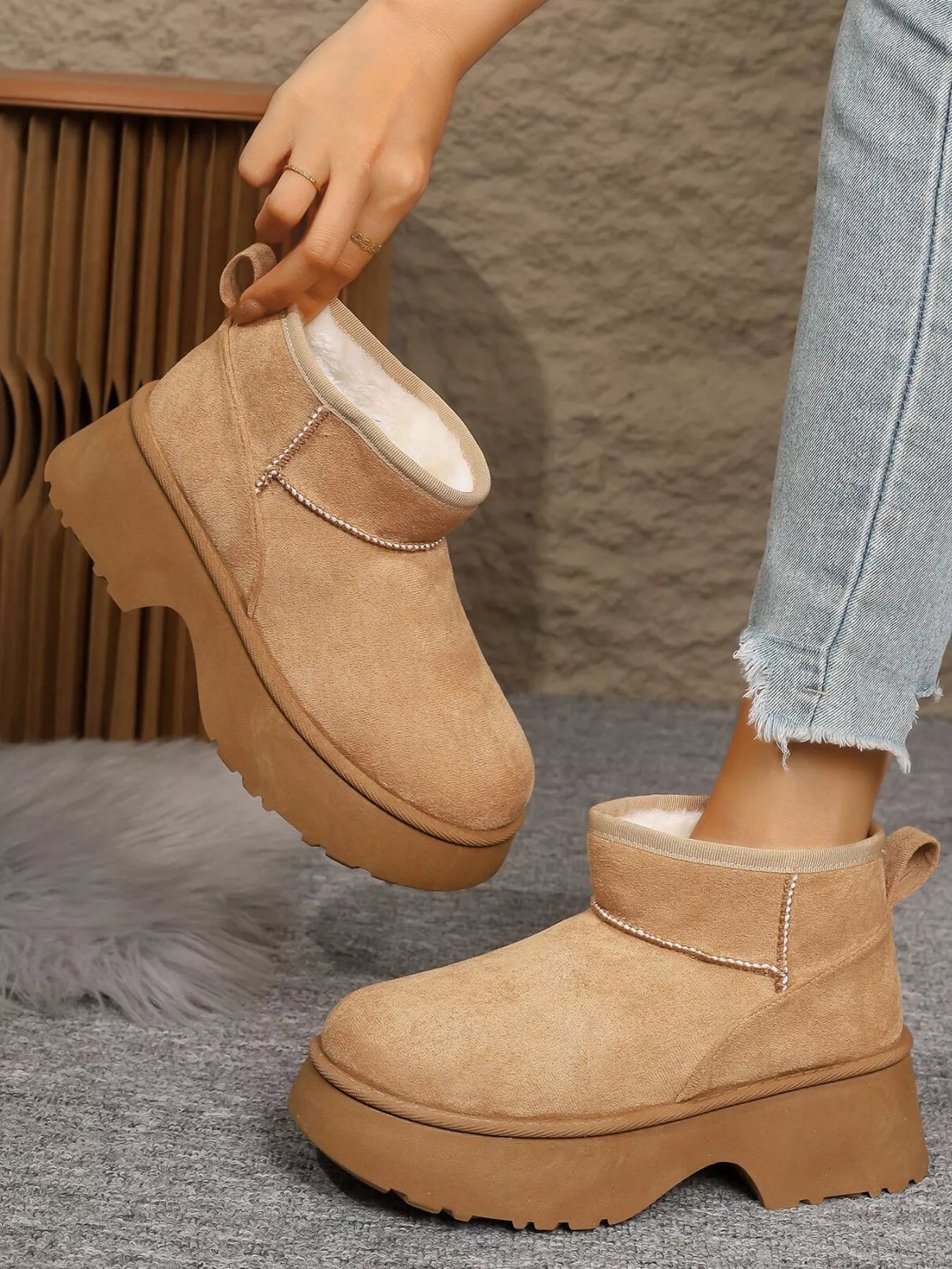 Round Toe Platform Boots in Black for Women
