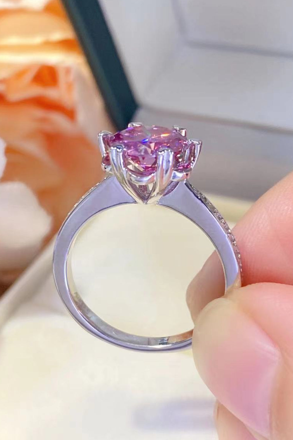 Shining for You 2 Carat Moissanite 925 Sterling Silver Ring in Pink for Women