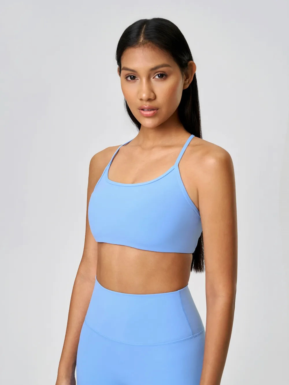 Crisscross Back Scoop Neck Active Cami with Detachable Chest Pads in Green for Women