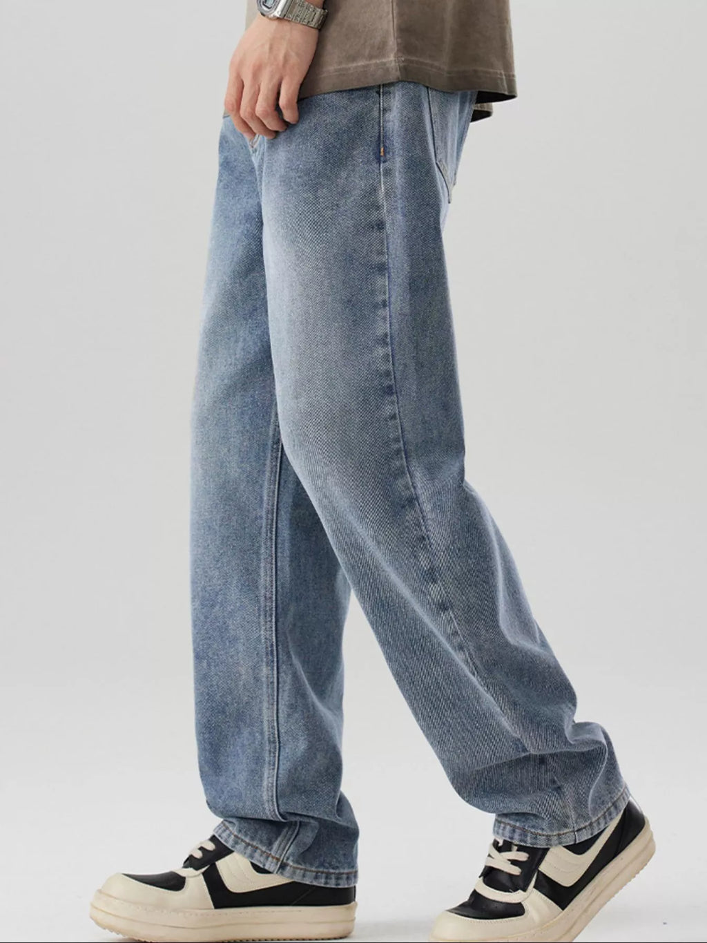 Wide Leg Jeans in Nostalgic Orchid for Men