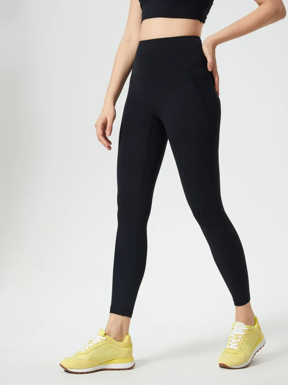 Wide Waistband Active Leggings in Black for Women