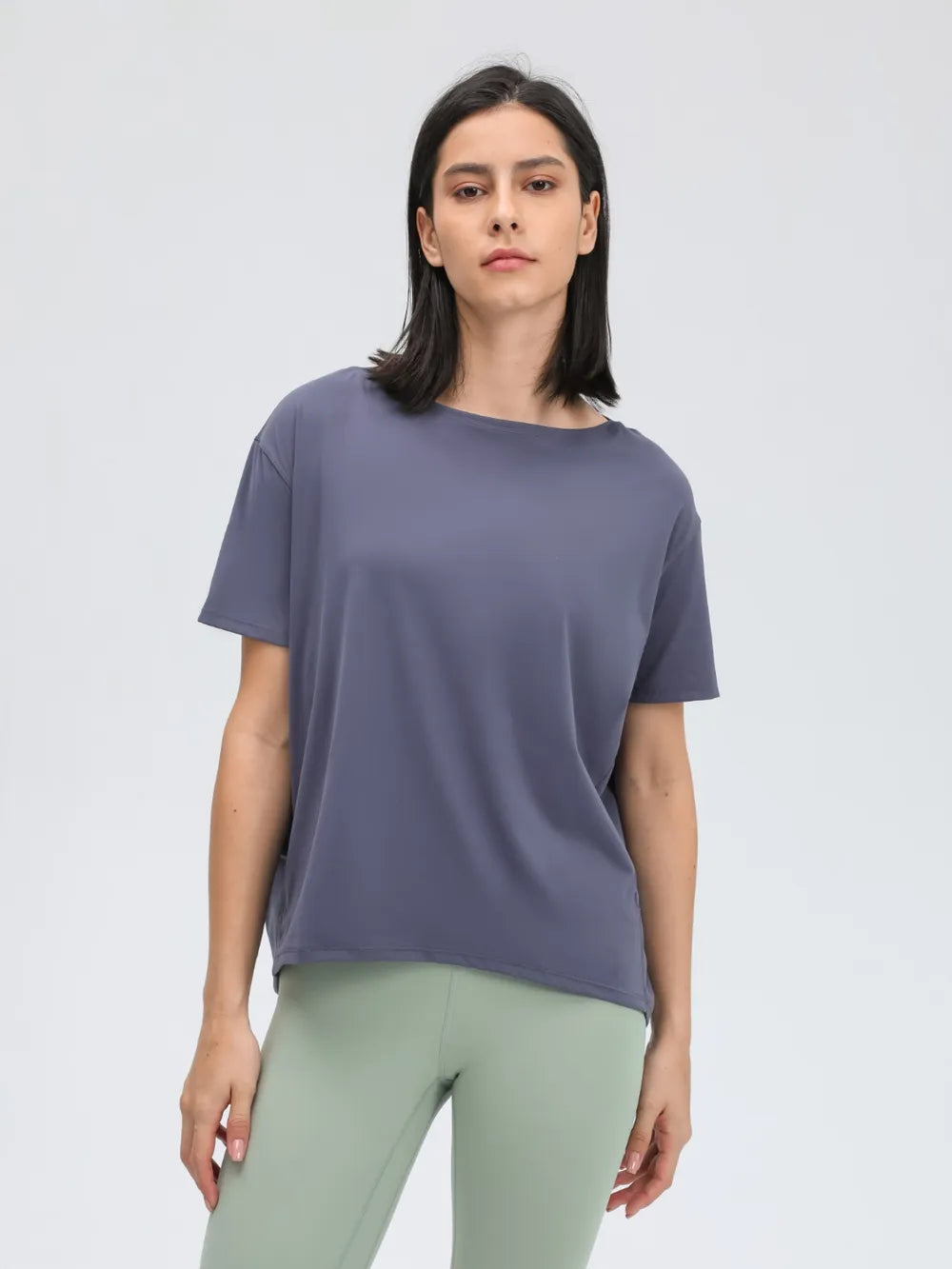 Round Neck Short Sleeve Active T-Shirt in Classic in Gray for Women