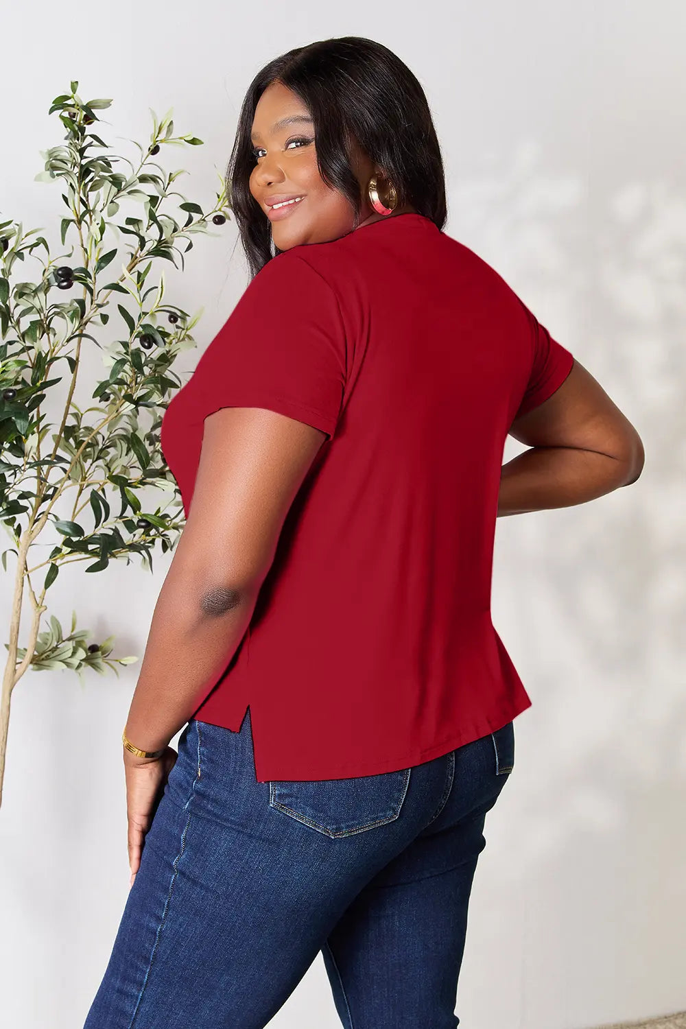 Plus Size Round Neck Short Sleeve T-Shirt in Deep Red for Women