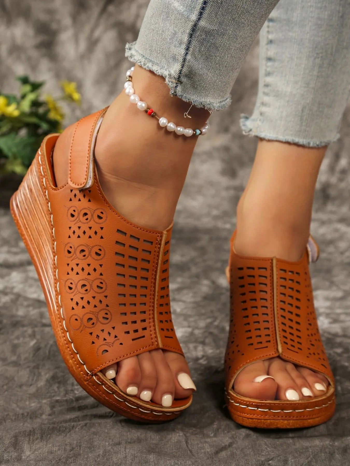 Open Toe Wedge Sandals in Classic in Dark Blue for Women