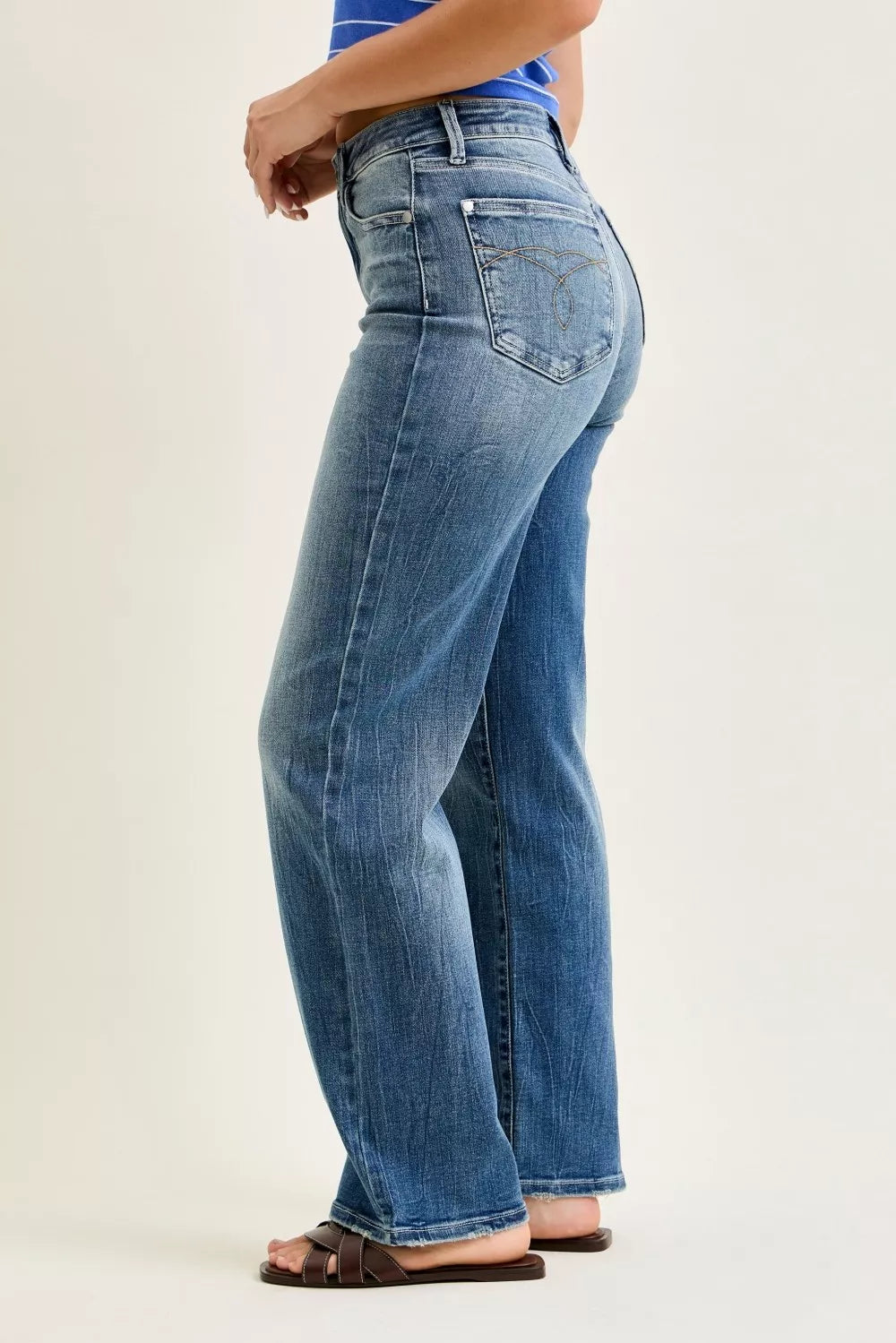 Mid Rise 90s Straight Jeans in Md for Women