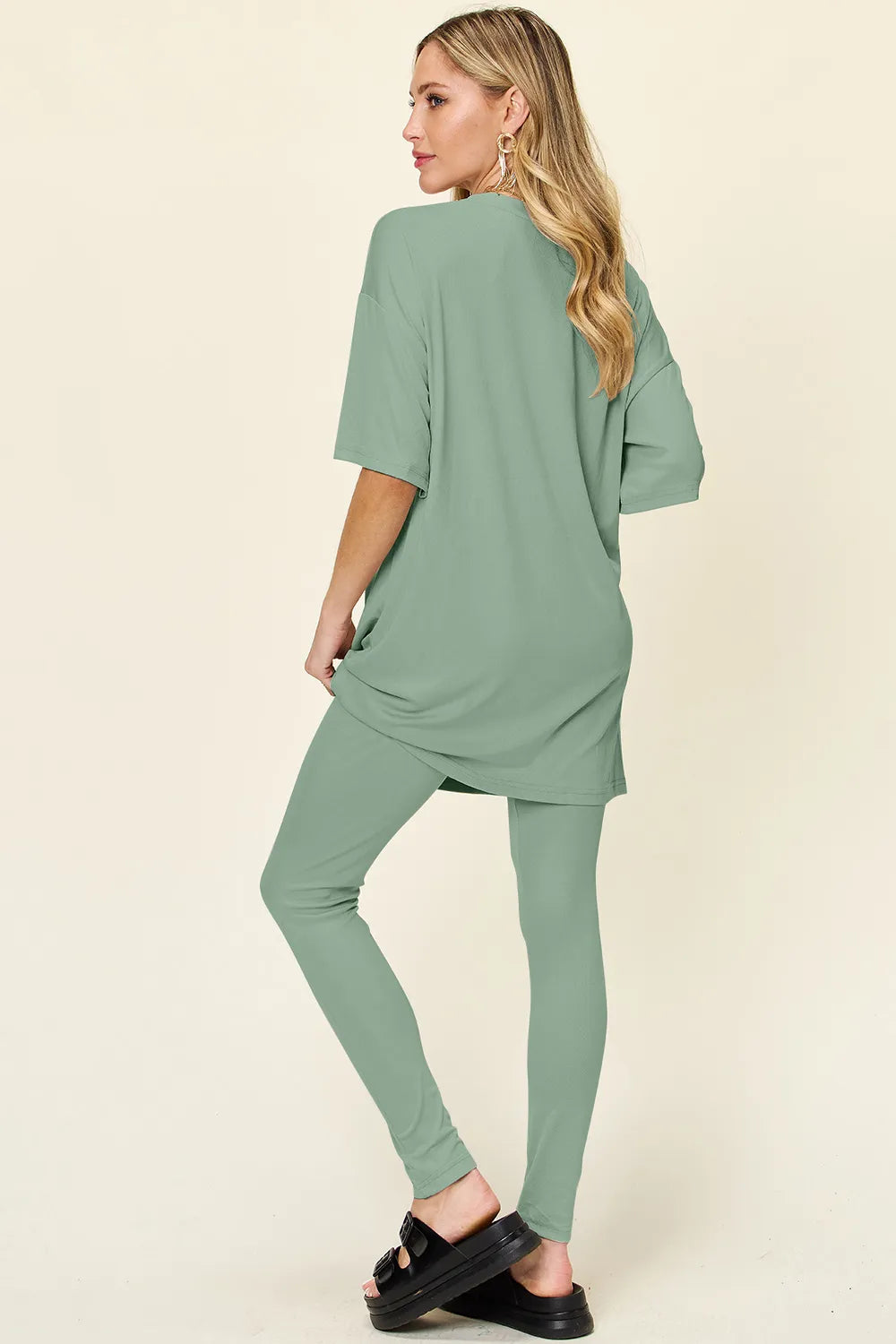 Plus Size Round Neck Dropped Shoulder T-Shirt and Leggings Set in Black for Women