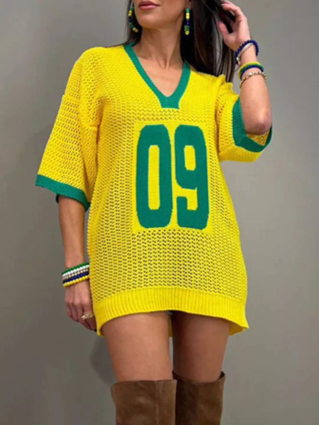 World Cup V-Neck Oversize Sweater in Yellow for Women