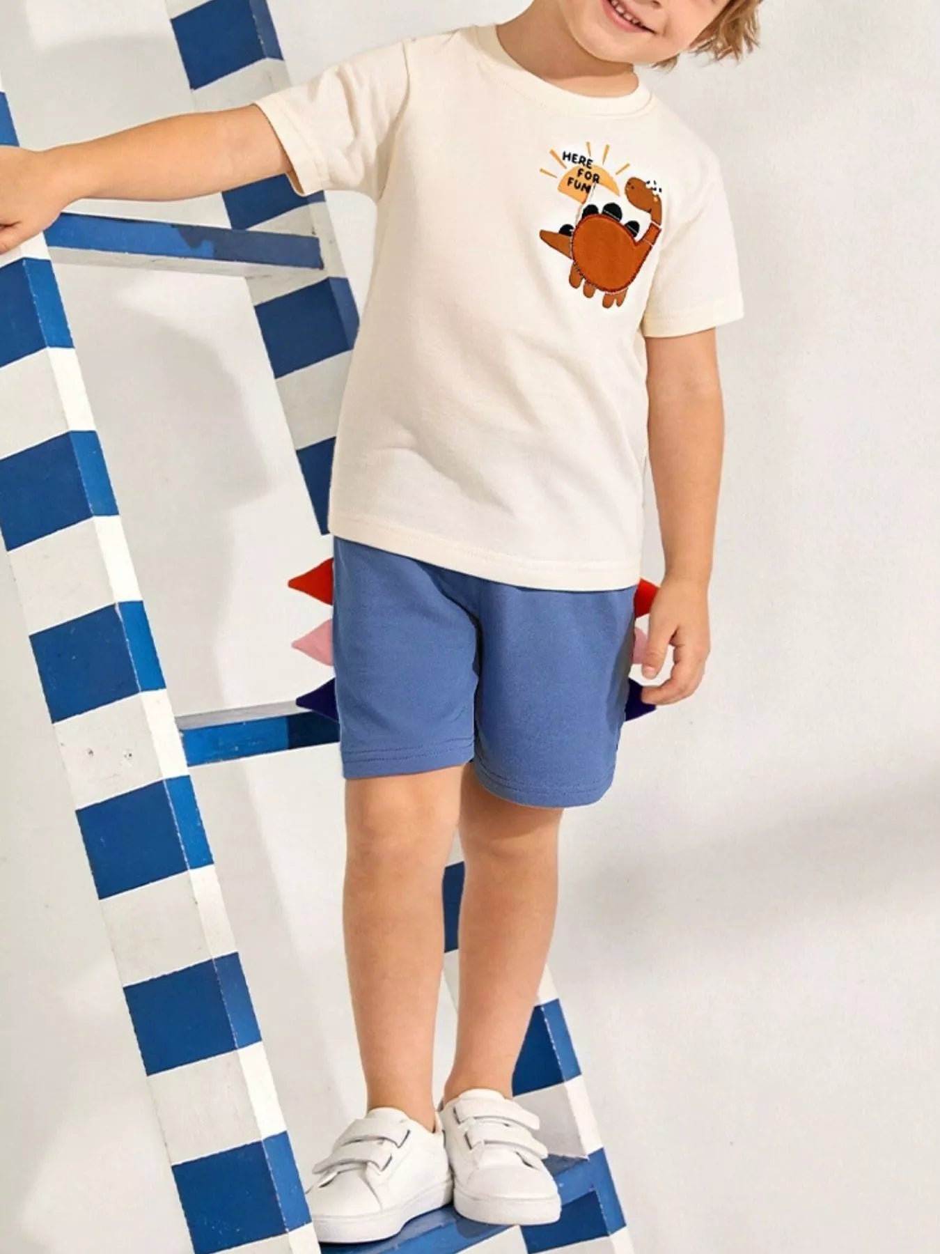 Dinosaur Round Neck Tee and Shorts Set in 2315 for Boys