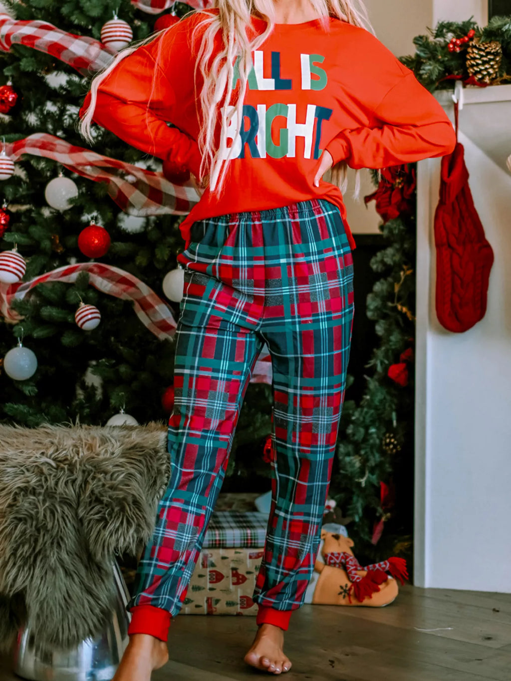 All Is Graphic Christmas Plaid Pajamas Set in Red for Women