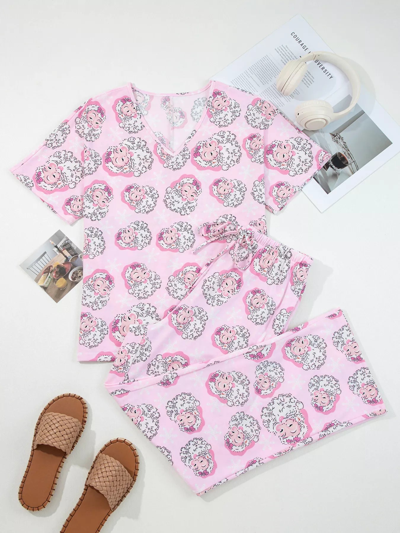 Santa Claus Print V Neck Tee Drawstring Pants 2pcs Lounge Set in Dusty Pink for Women