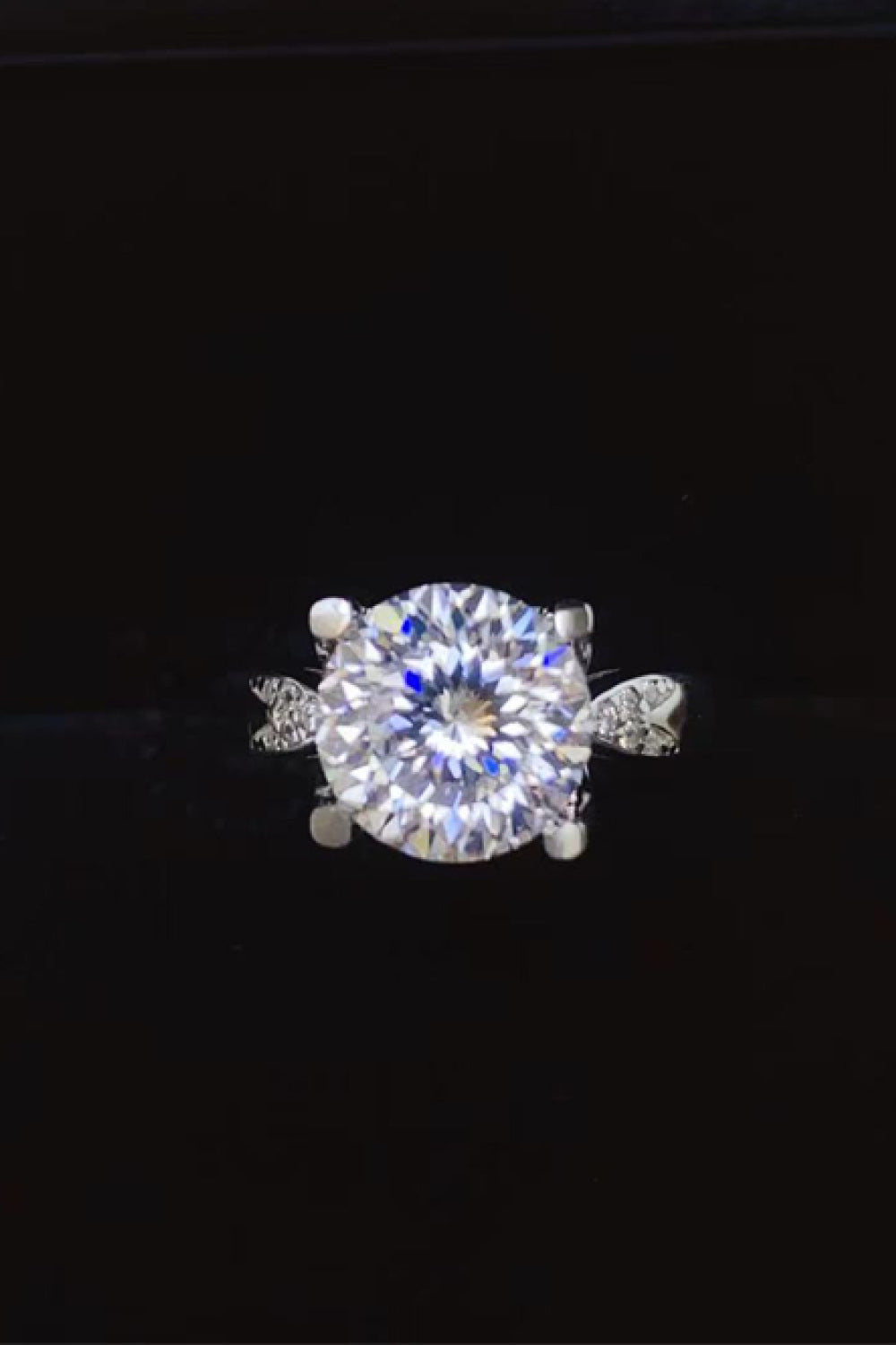 2 Carat Moissanite 925 Sterling Silver Ring in White for Women