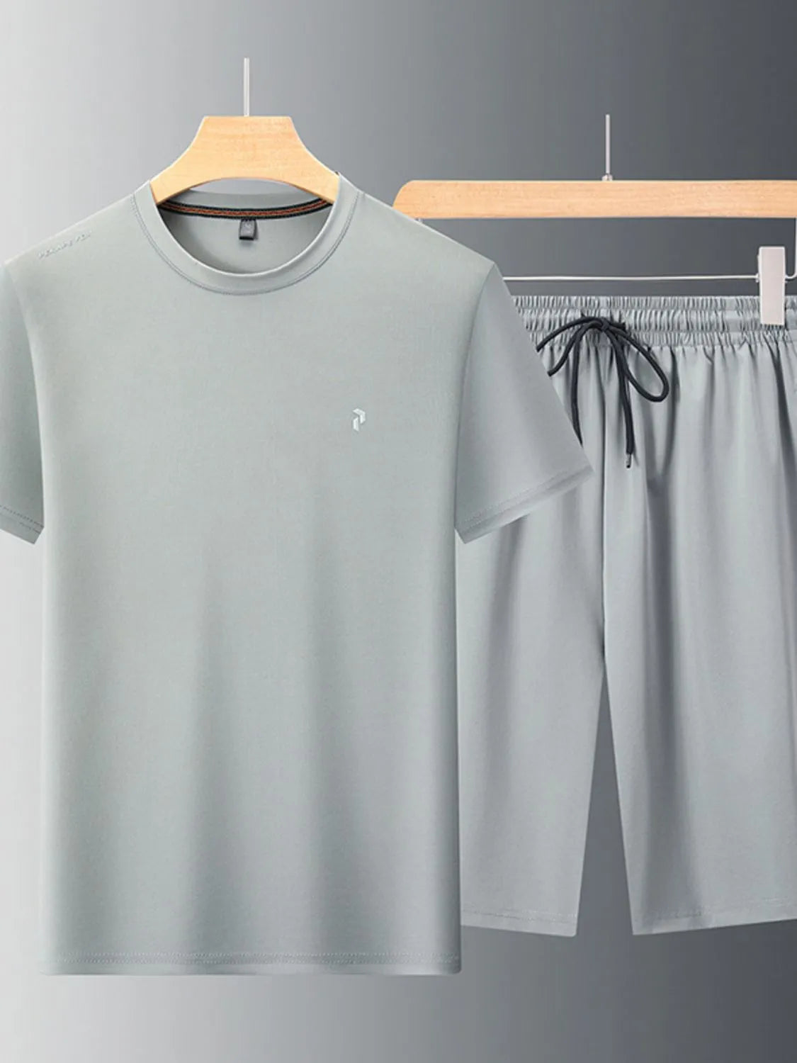 Plus Size Round Neck Short Sleeve Top and Shorts Set in Khaki for Men