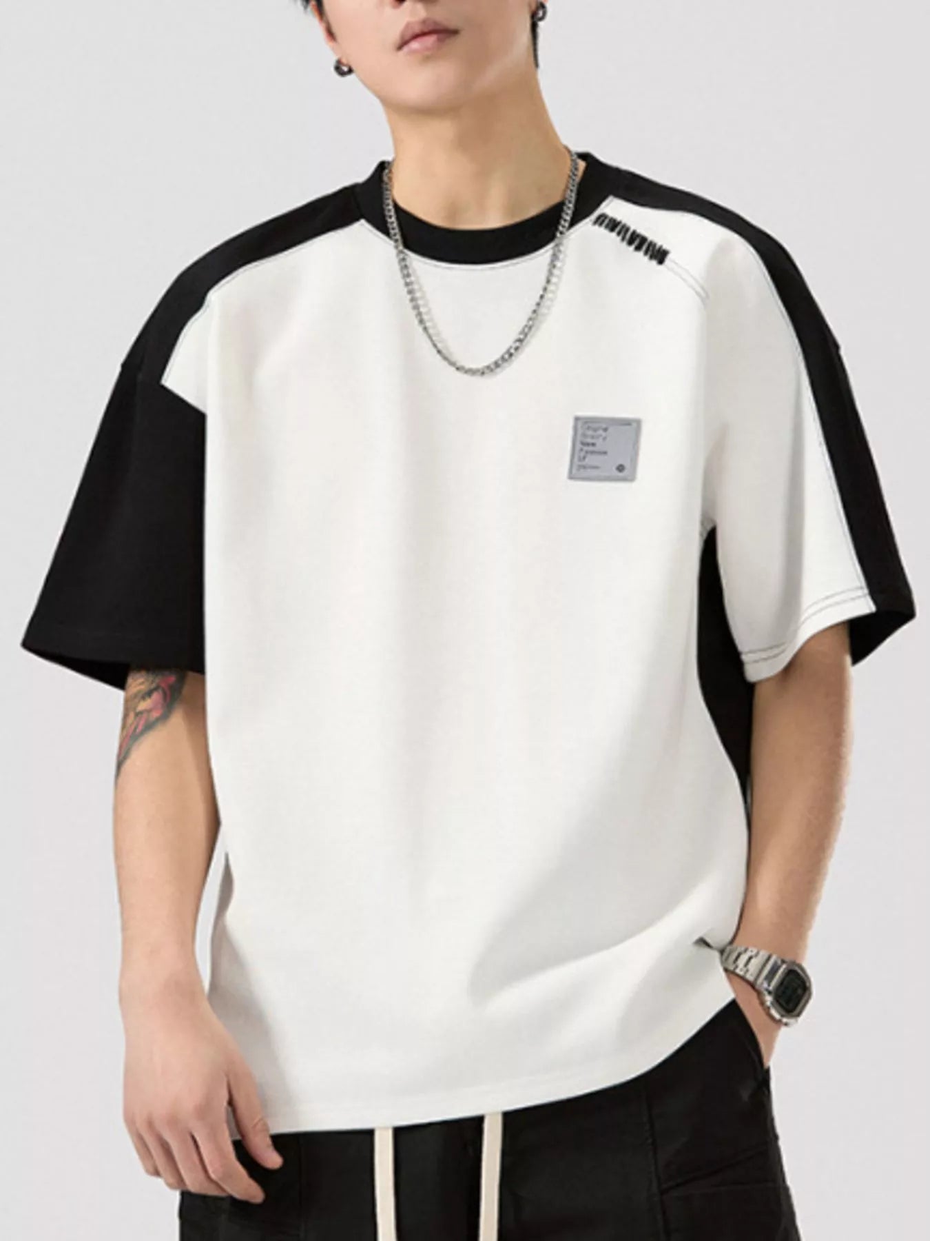 Contrast Round Neck Short Sleeve T-Shirt Plus Size in Black and White for Men