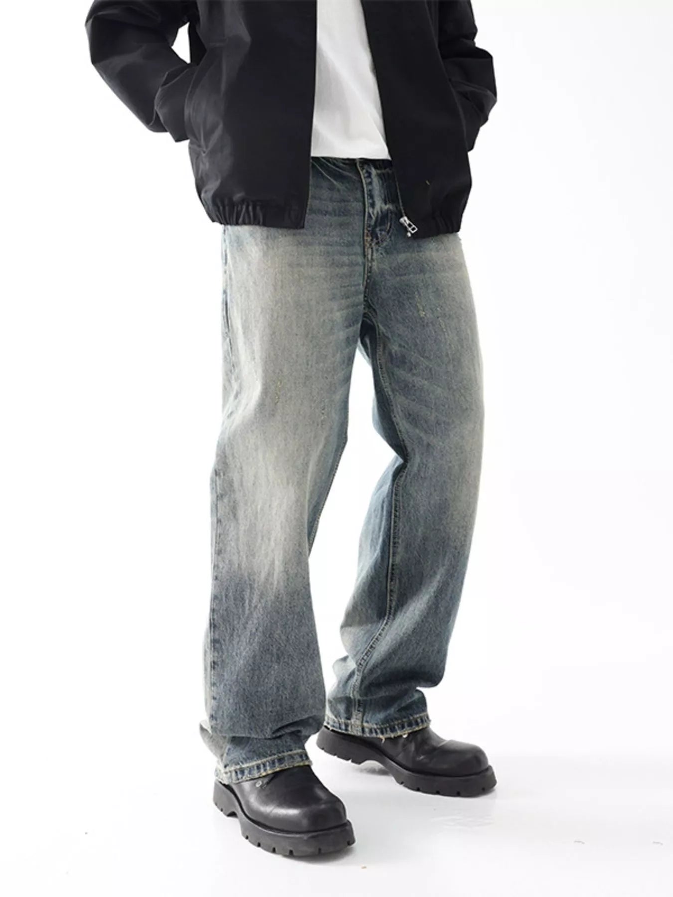 Wash Wide Leg Relaxed Fit Jeans in French Blue for Men