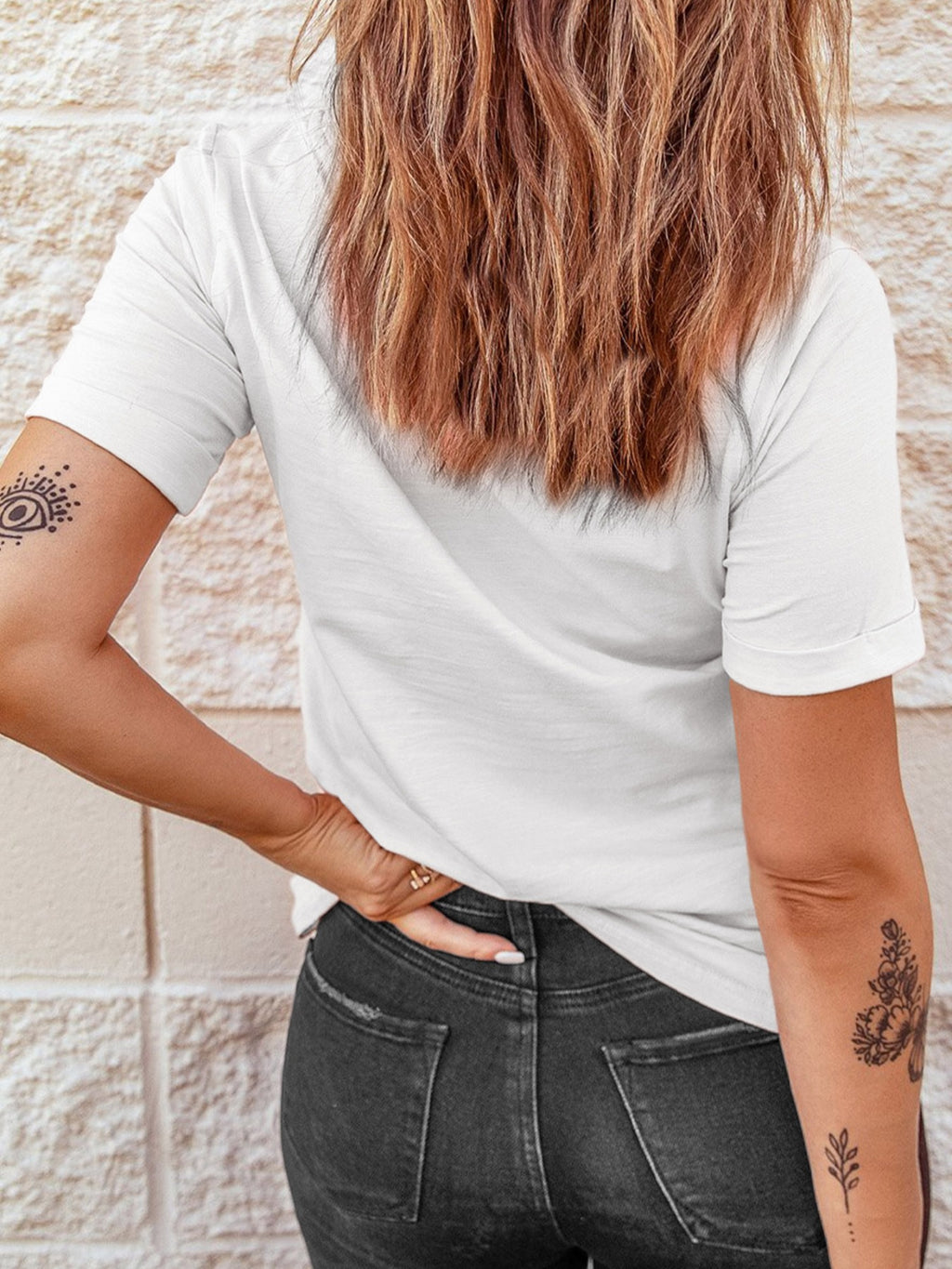 Wild Duck Graphic Round Neck Tee in White for Women