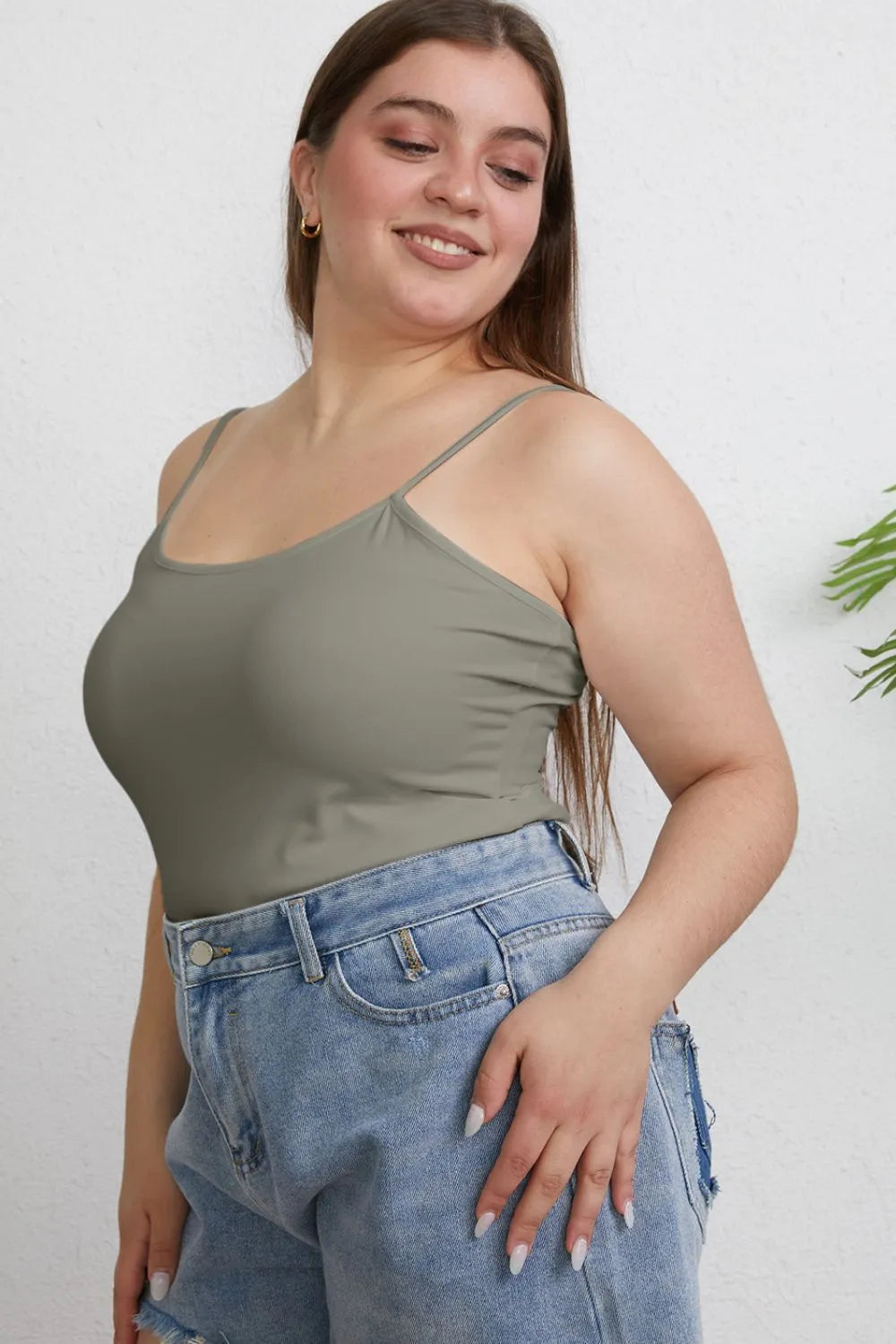 Round Neck Slim Cami Plus Size in White for Women