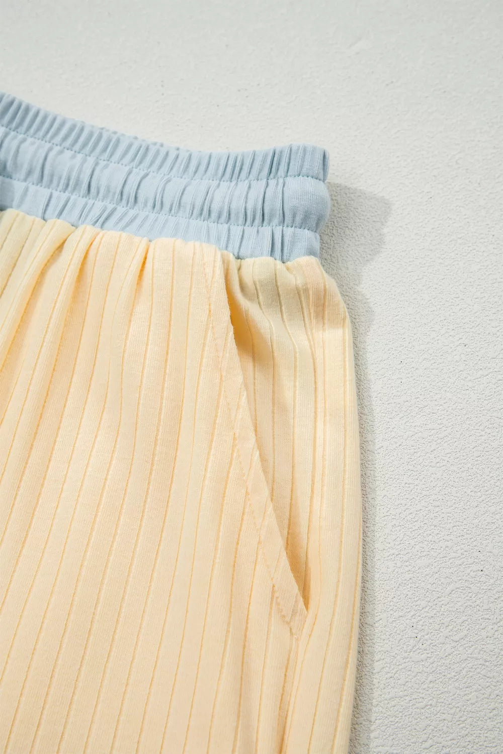 Soft Ribbed Color Block Trim Casual Shorts Set for Women