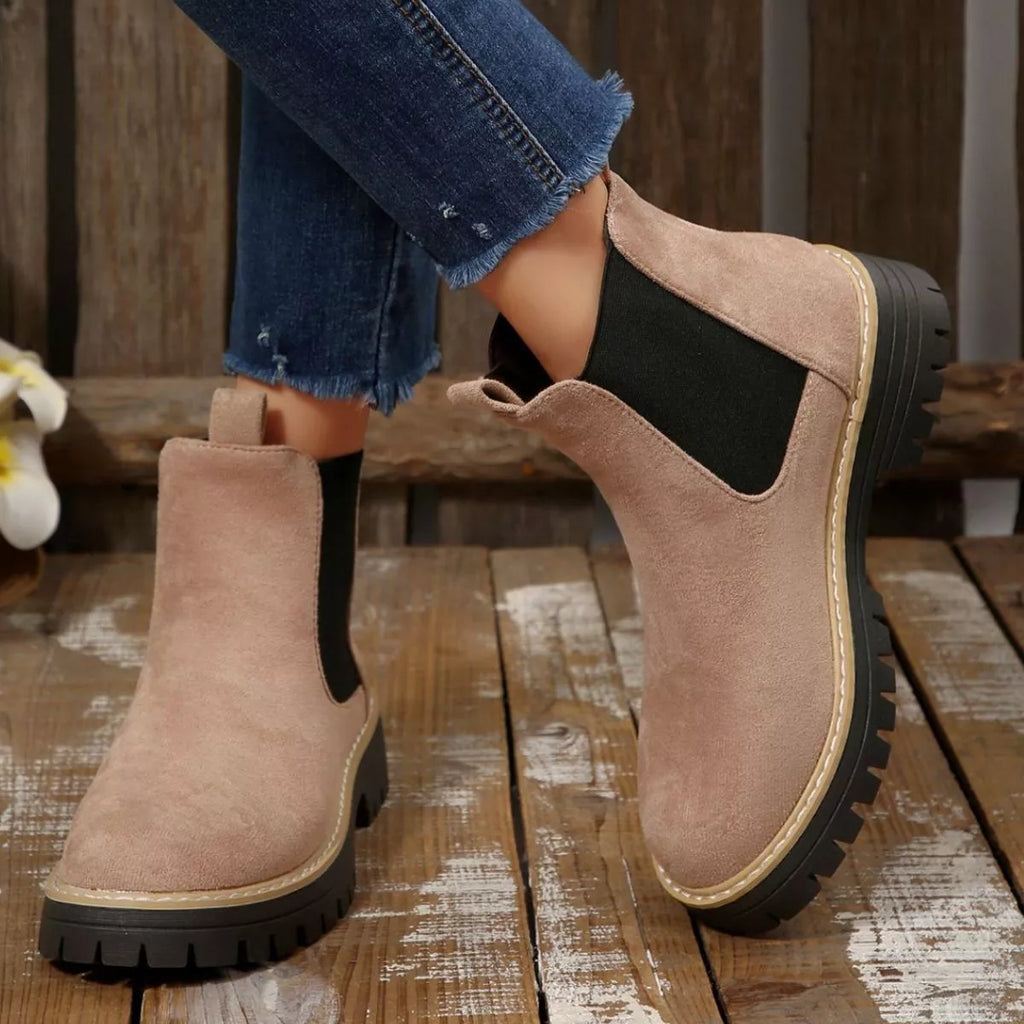 Round Toe Block Heels Boots in Classic in Army Green for Women