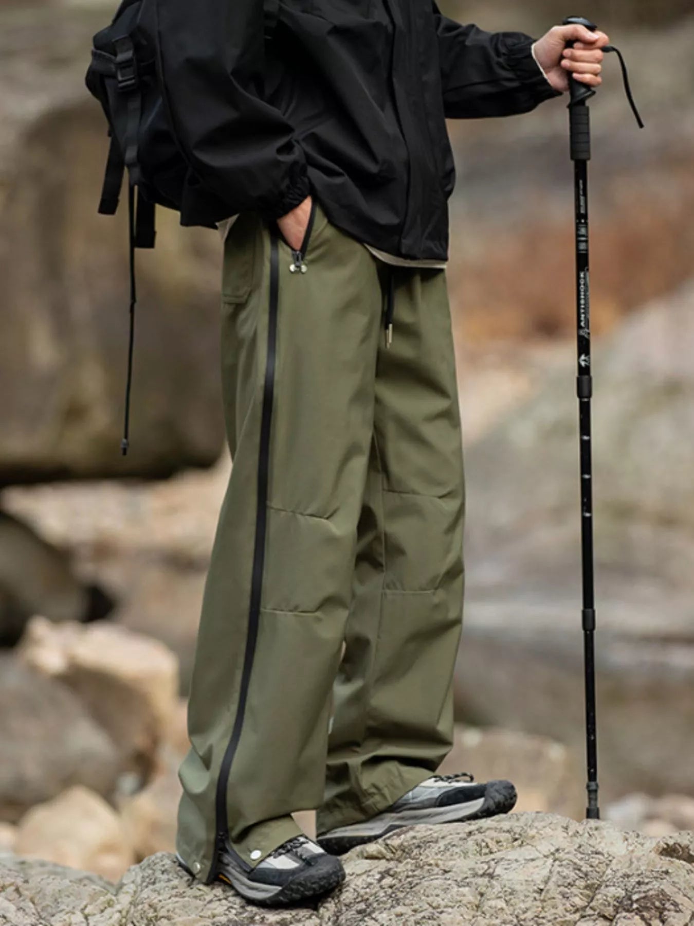 Outdoor Tactical Cargo Pants with Multiple Pockets in Olive Green for Men