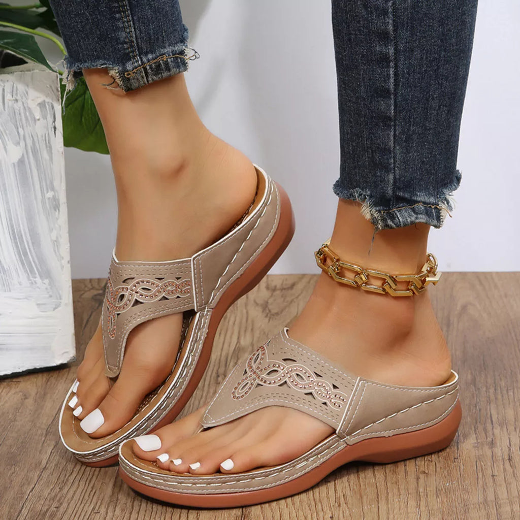 Casual Hollow-Out Thong Sandals in Black for Women