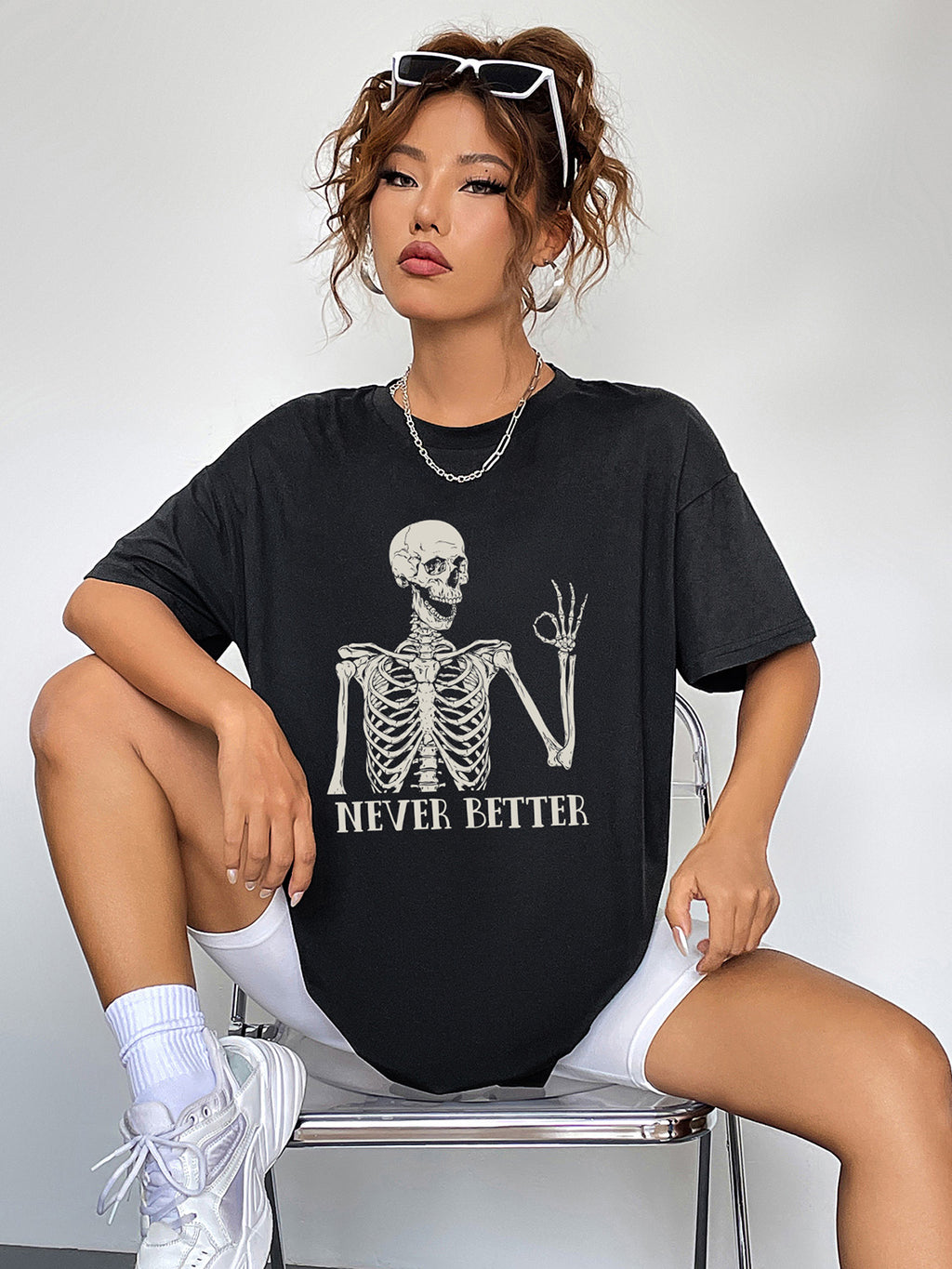 Round Neck Short Sleeve Never Better Graphic T-Shirt in Black for Women