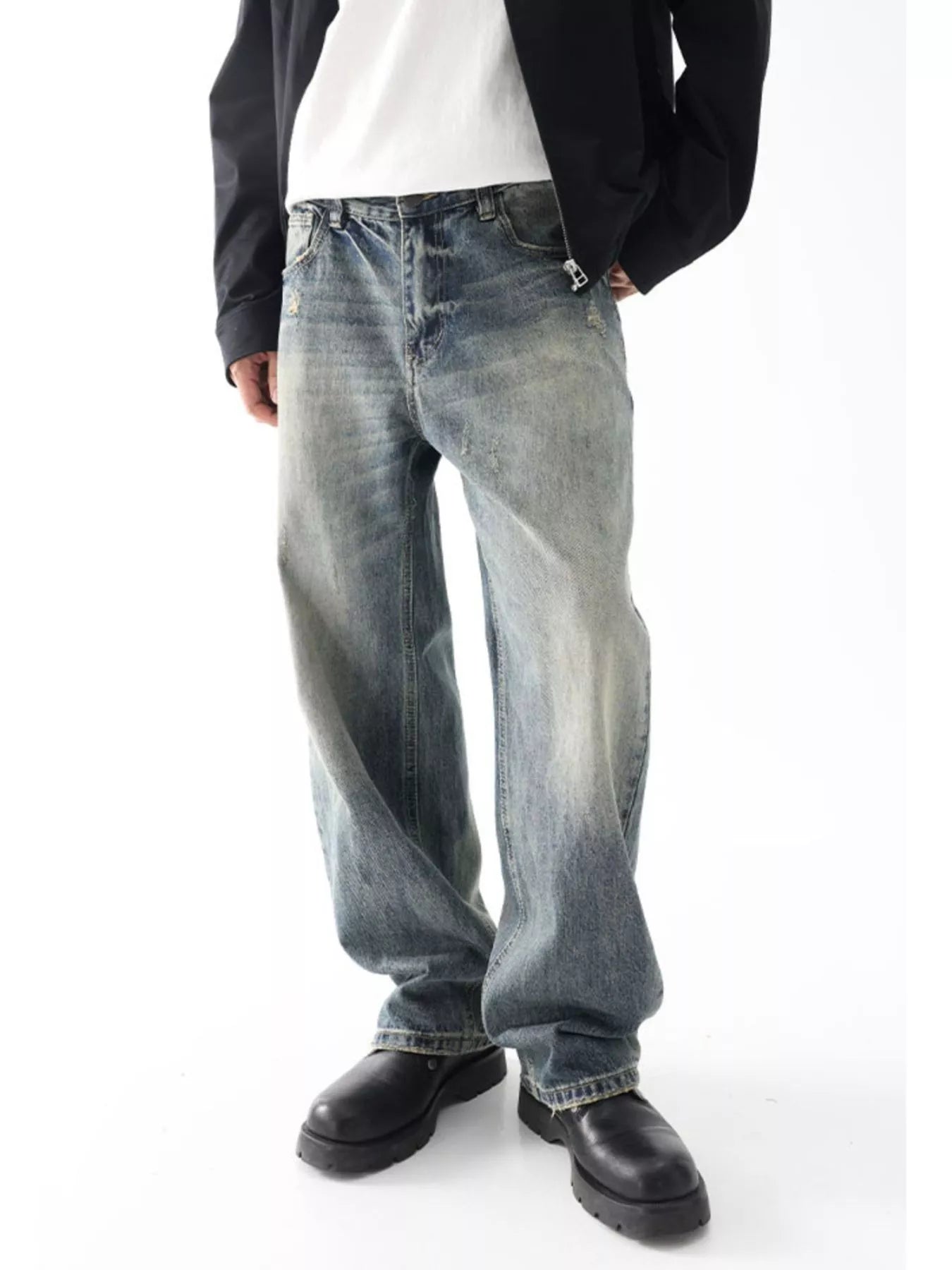Wash Wide Leg Relaxed Fit Jeans in French Blue for Men