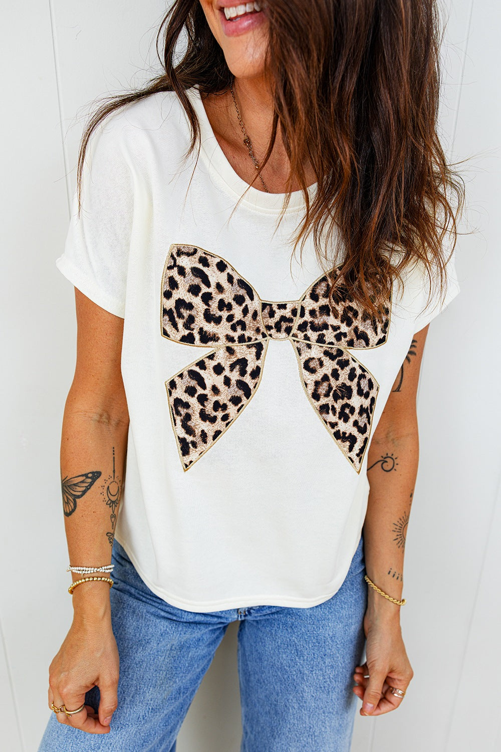 Leopard Bow Graphic Relaxed Fit T-Shirt in Pink for Women