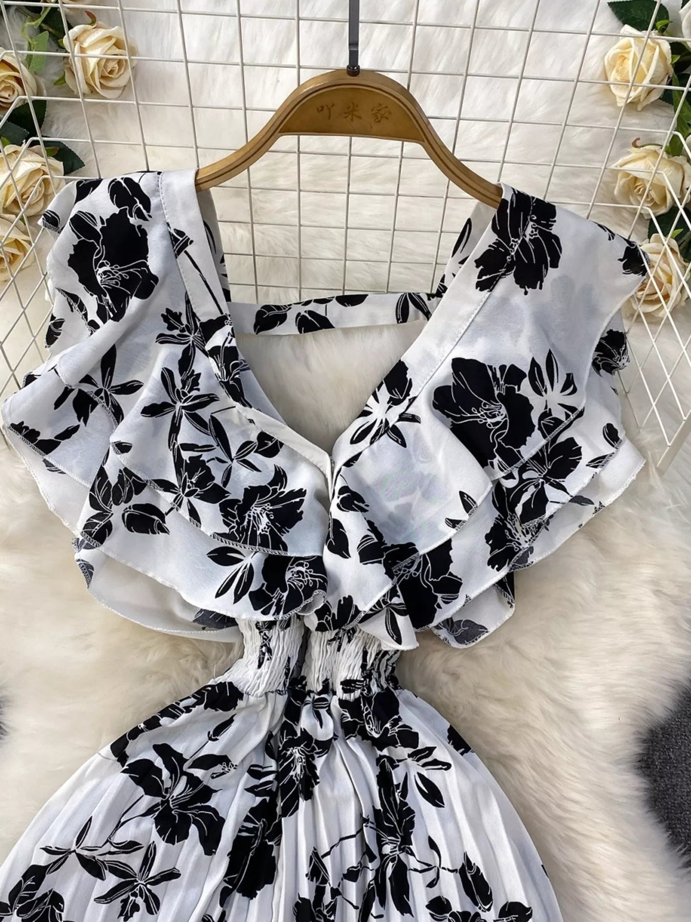 Black Floral Print Wide Leg Pleated Jumpsuit for Women