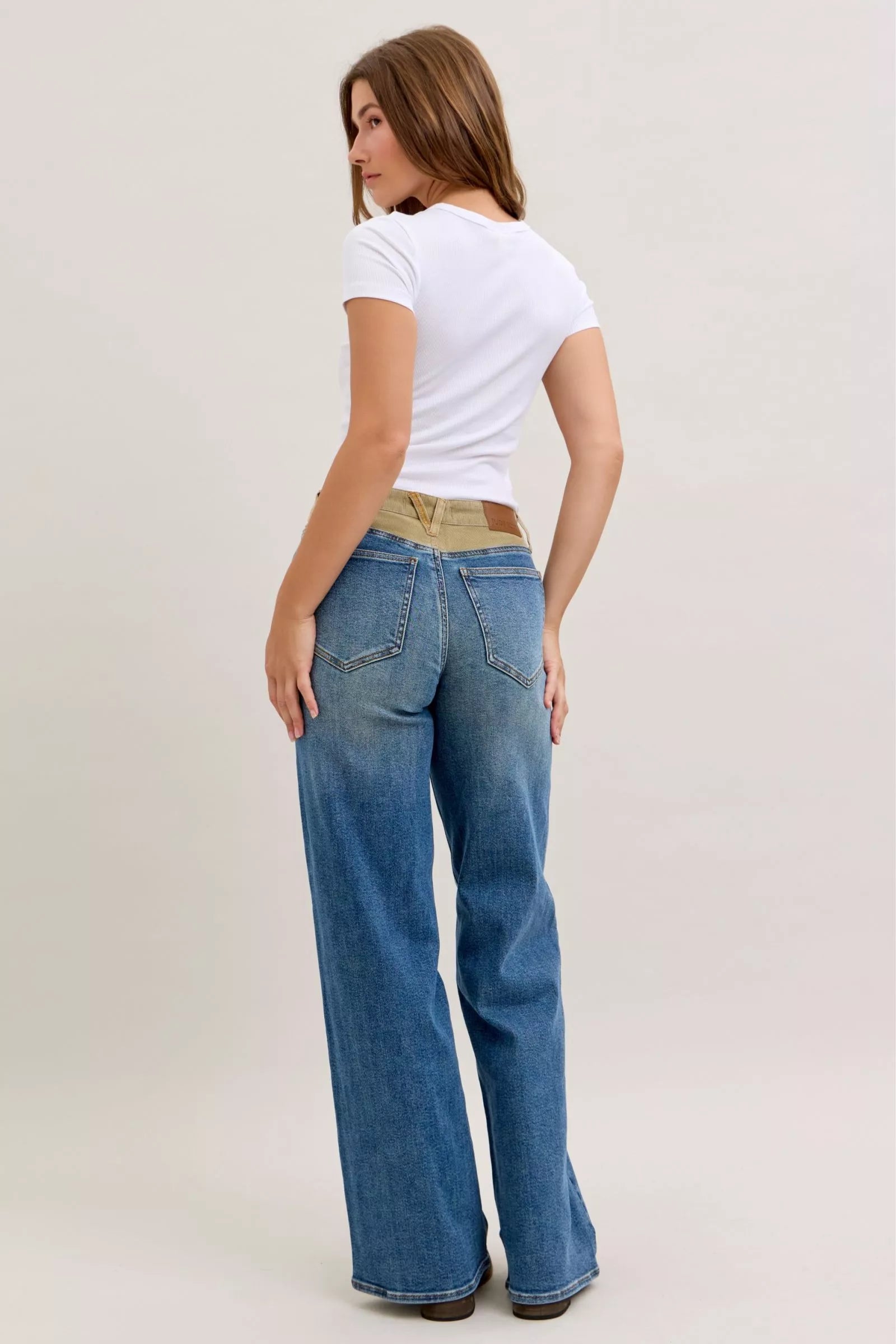 Mr Column Straight Jeans with Corduroy Waist in Md for Women