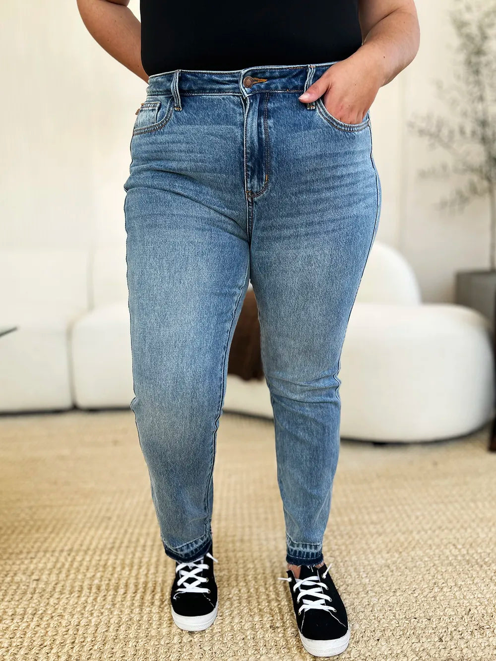 Plus Size Mid Rise Rigid Magic Release Hem Jeans in Medium for Women