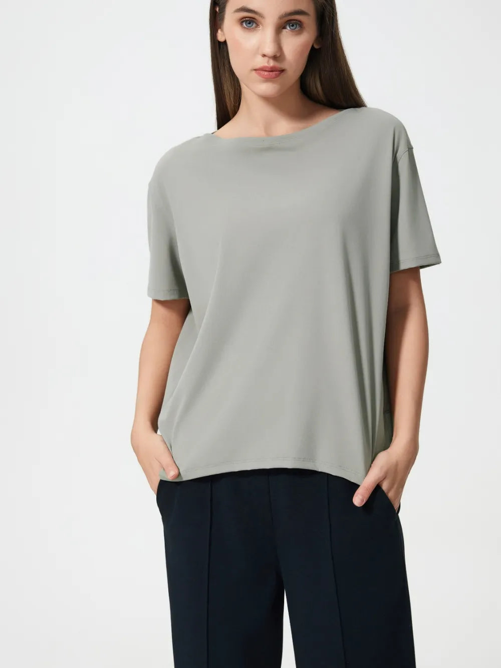 Round Neck Short Sleeve Active T-Shirt in Classic in Gray for Women