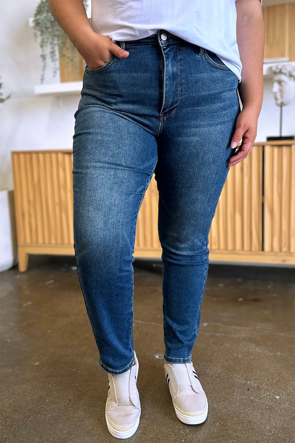 Plus Size Tummy Control High Waist Slim Jeans in Dark for Women
