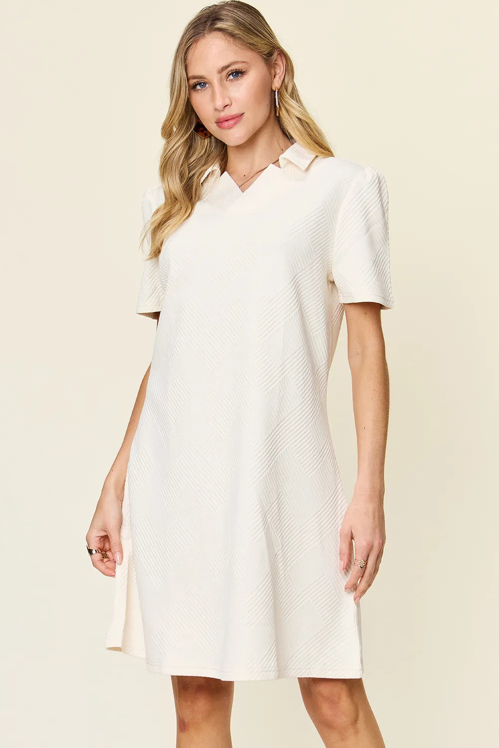 Plus Size Texture Collared Neck Short Sleeve Dress in White for Women
