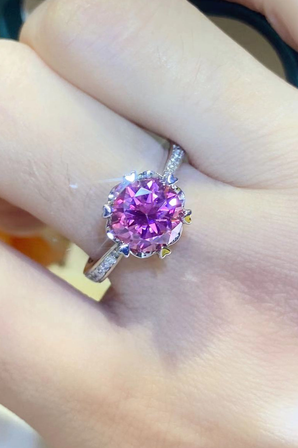 Shining for You 2 Carat Moissanite 925 Sterling Silver Ring in Pink for Women