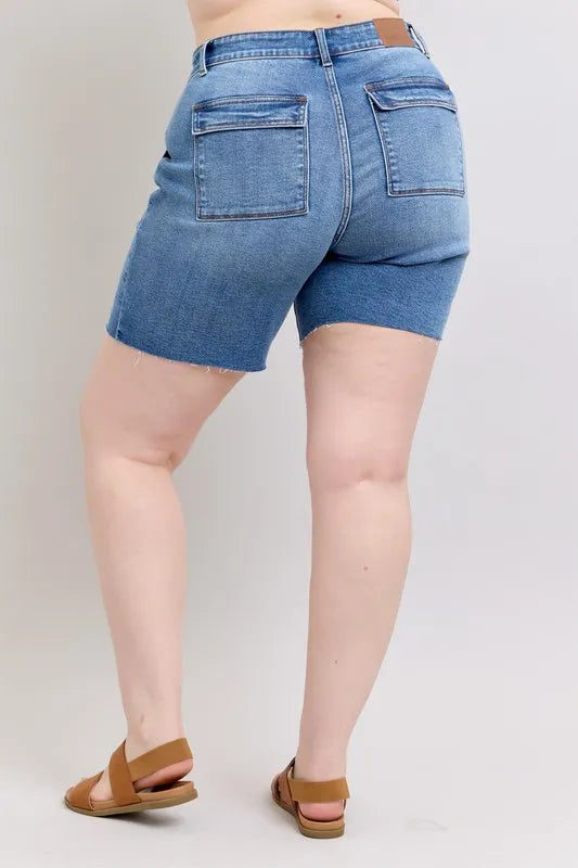 Mid Rise Bermudas Denim Shorts W/ Back Flap Pockets Plus Size for Women