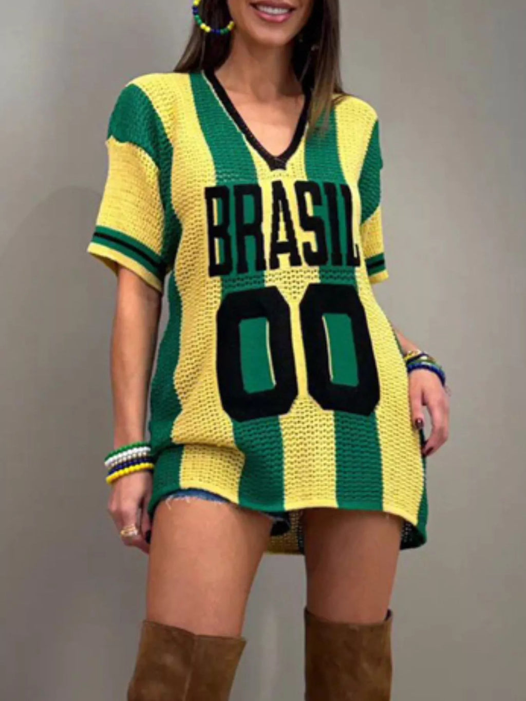 Letter Color Block V-Neck Sweater in Green for Women