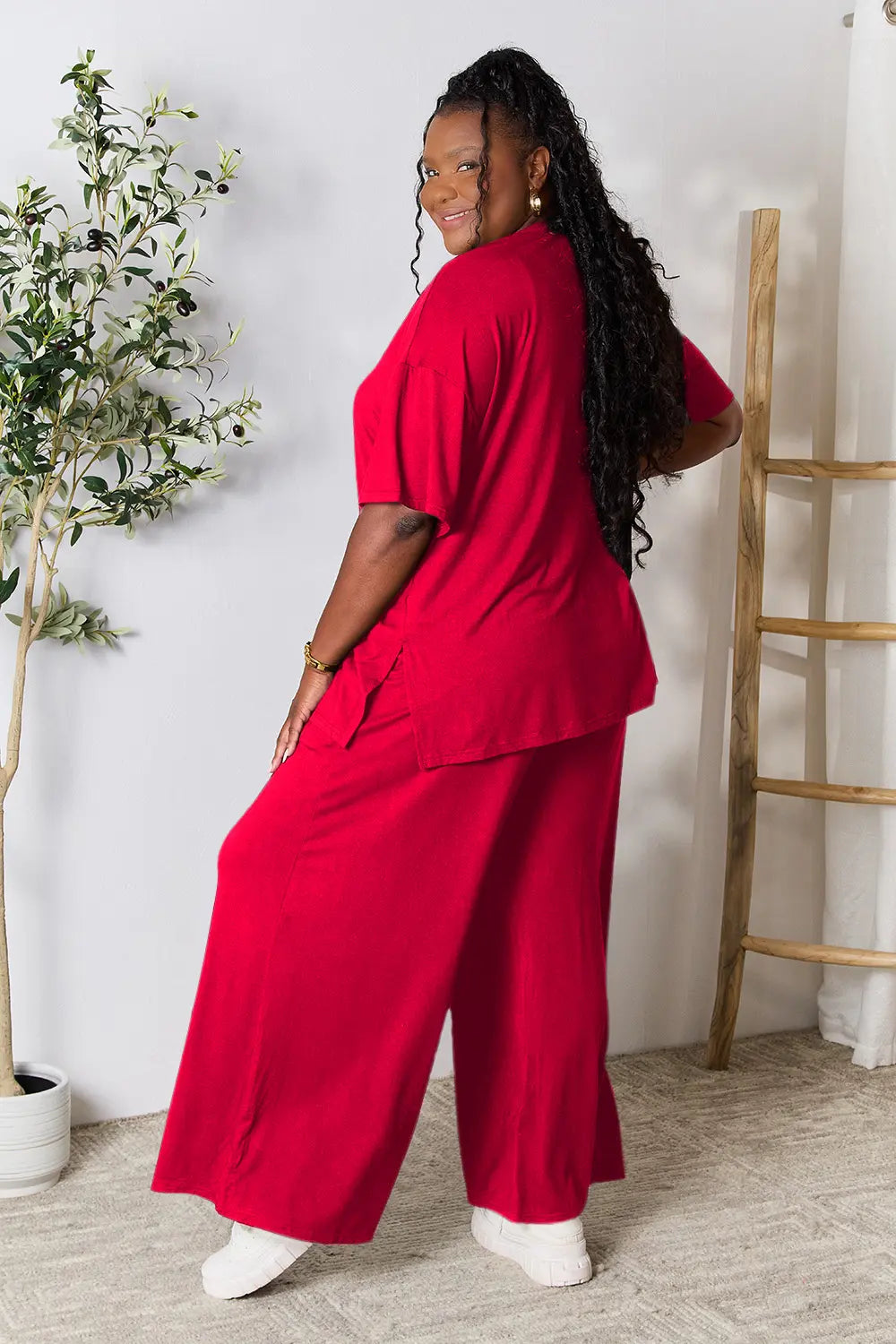 Plus Size Round Neck Slit Top and Pants Set in Red for Women