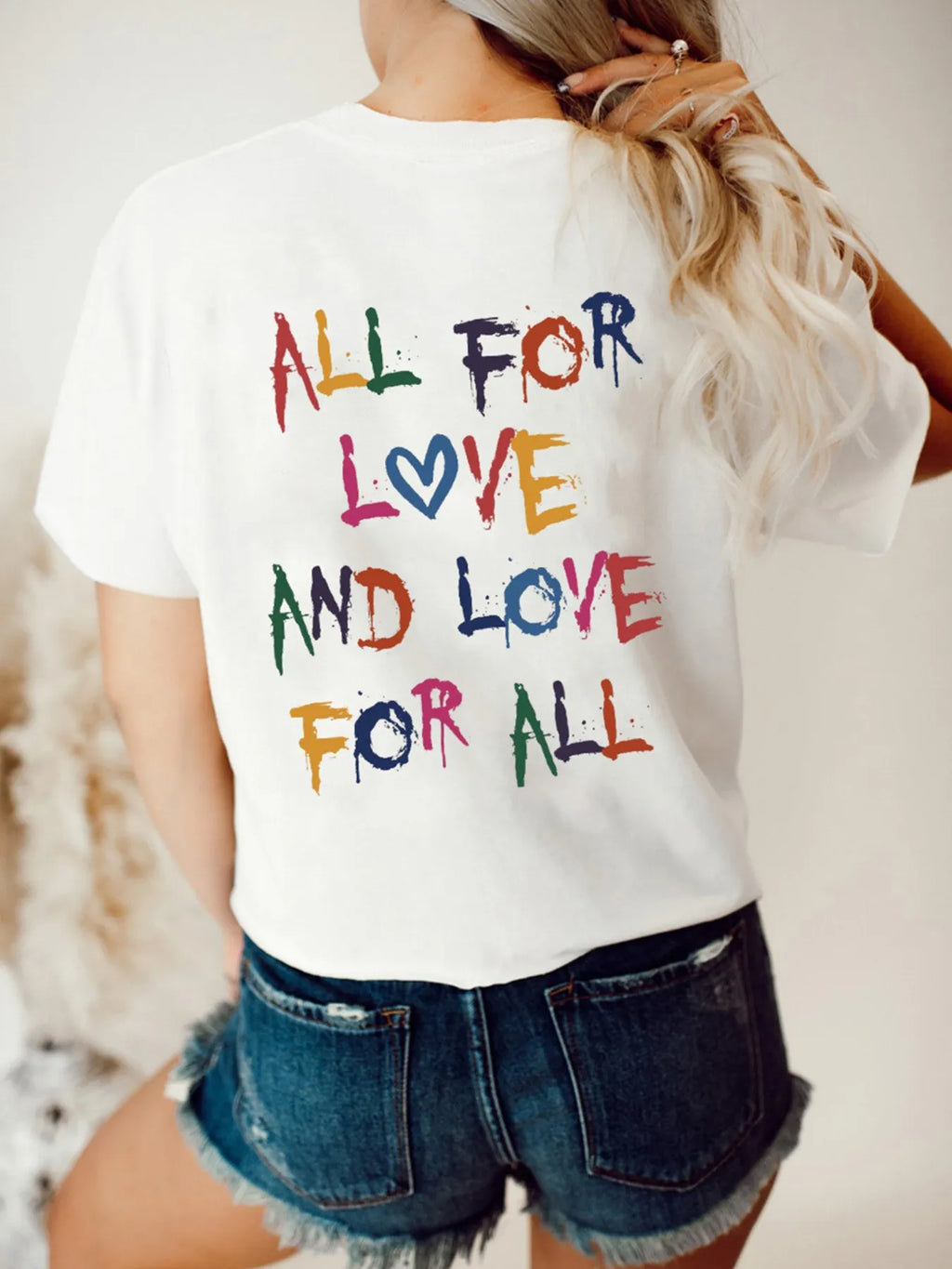 Letter Round Neck Short Sleeve T-Shirt in White for Women
