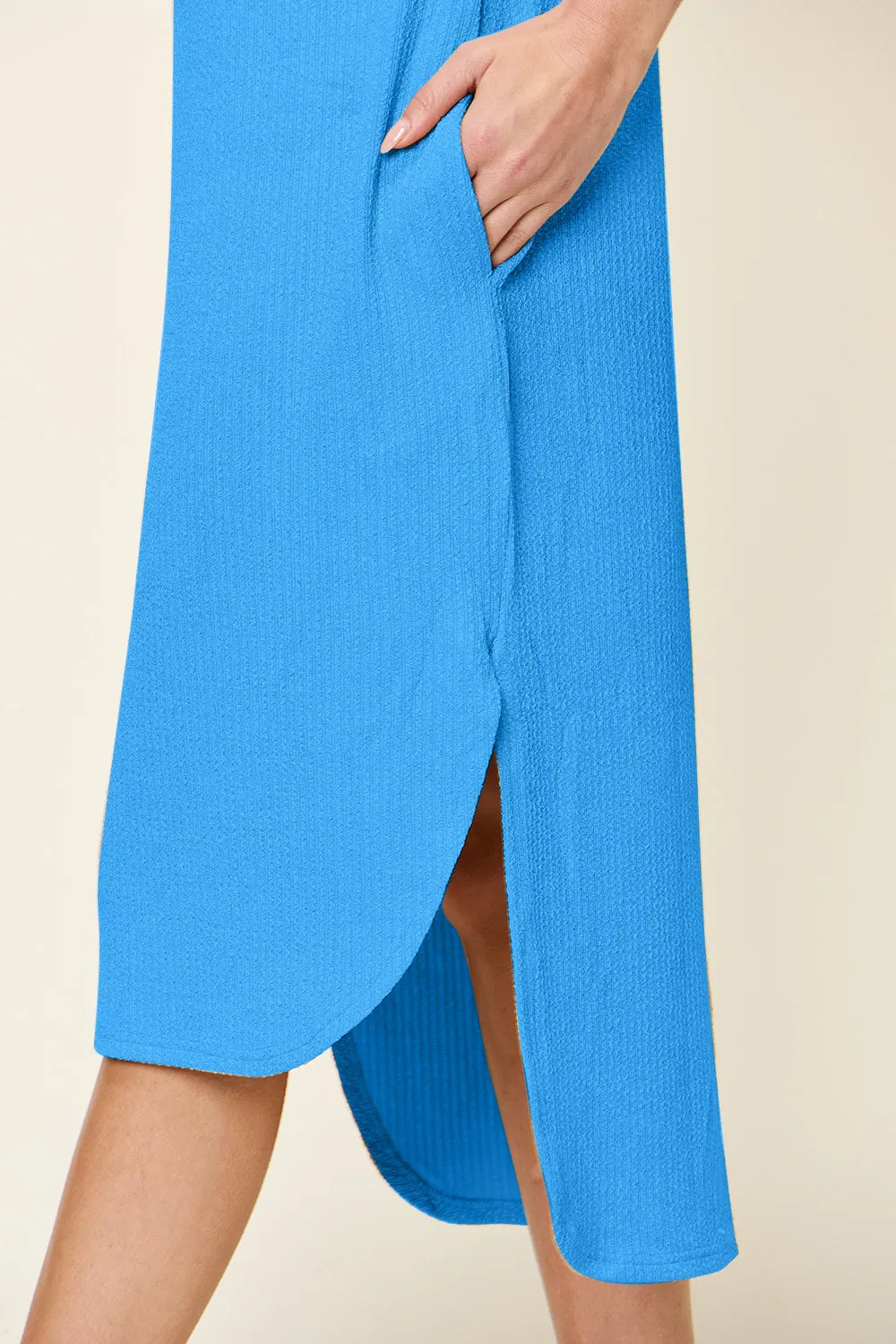 Plus Size Round Neck Short Sleeve Slit Dress in Sky Blue for Women