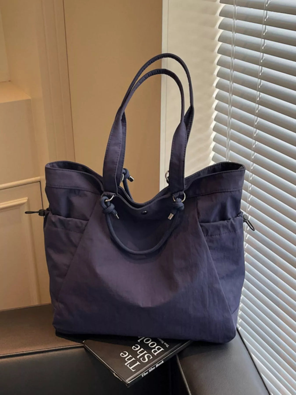 Nylon Lightweight Large Capacity Shoulder Bag for Women