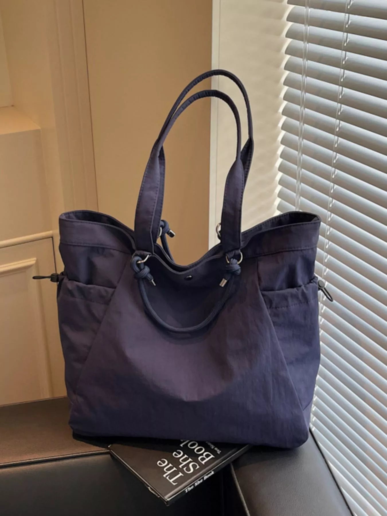 Nylon Lightweight Large Capacity Shoulder Bag for Women