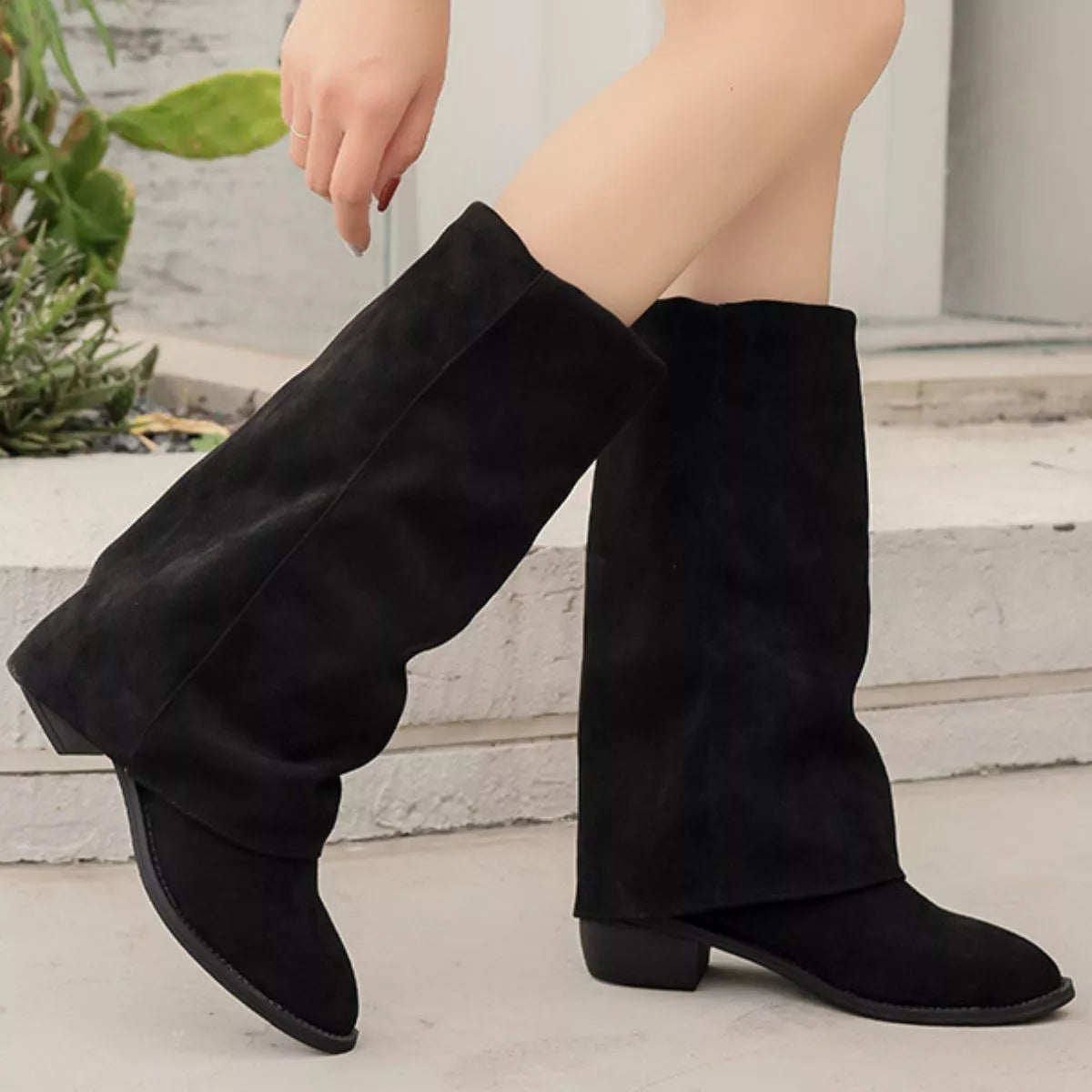 Point Toe Block Heels Boots in Black for Women
