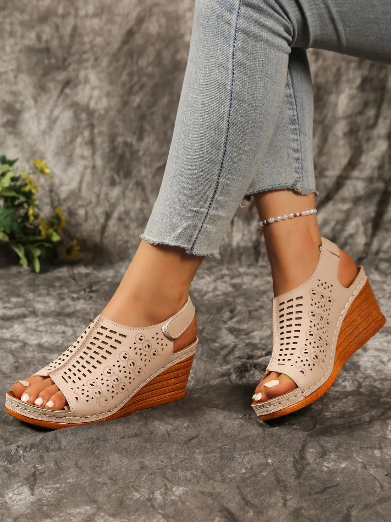 Open Toe Wedge Sandals in Classic in Dark Blue for Women