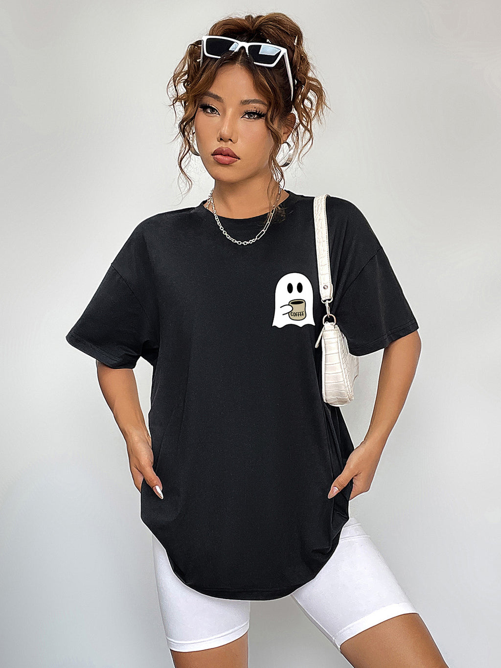 Round Neck Short Sleeve Ghost Graphic T-Shirt in Black for Women